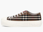 Burberry sneakers taupe Brown